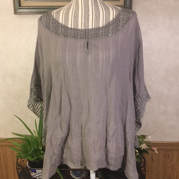 Maria Gabrielle Tops - Maria Gabrielle top.